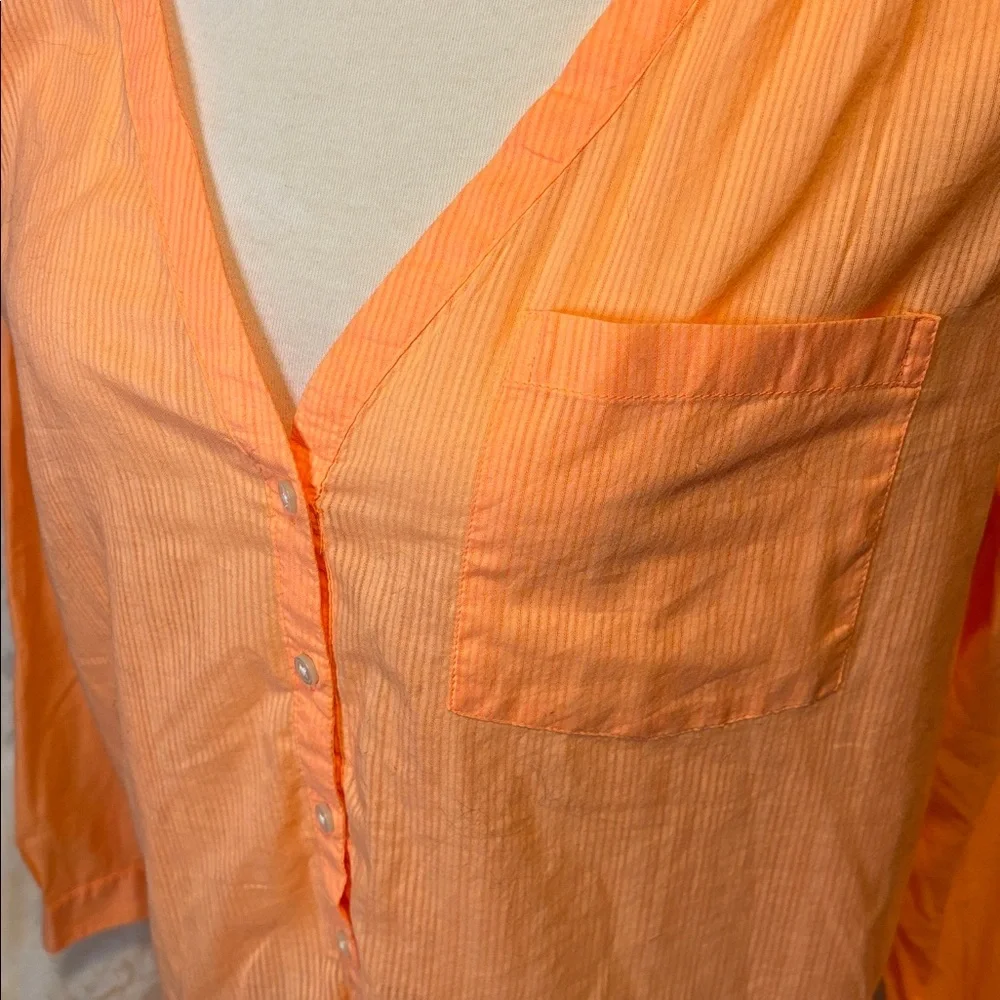 Women's Peach Shirt 100% cotton - Picture 2 of 6